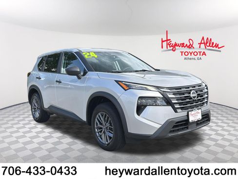 Used 2024 Nissan Rogue S AWD/4WD image 1