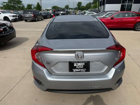Used 2016 Honda Civic LX image 4