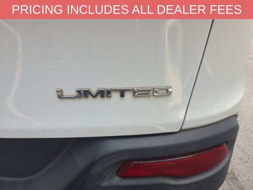 Used 2015 Jeep Cherokee Limited FWD image 14