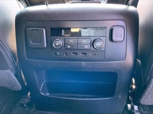 Used 2018 GMC Yukon Denali w/ Open Road Package AWD/4WD image 25