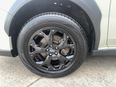 Used 2023 Subaru Crosstrek 2.0i Premium w/ Special Edition image 17