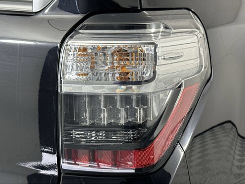 Used 2024 Toyota 4Runner TRD Off-Road Premium w/ Off Road Premium Plus Package AWD/4WD image 26
