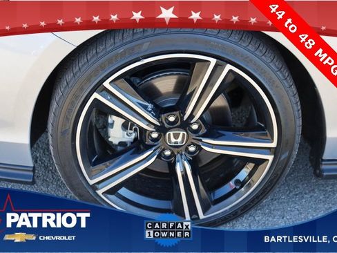 Used 2025 Honda Accord Sport image 7