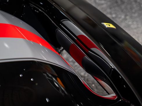 Used 2020 Ferrari 488 Pista Coupe image 35