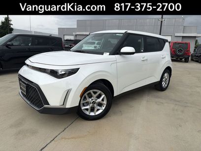 Certified 2025 Kia Soul LX