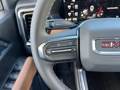 New 2026 GMC Canyon AT4 w/ Technology Plus Package AWD/4WD image 24