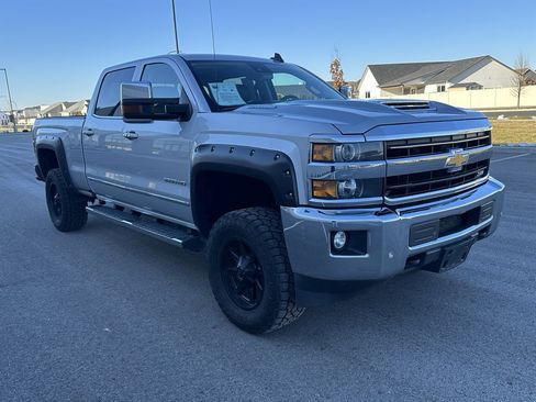 Used 2019 Chevrolet Silverado 3500 LTZ image 1