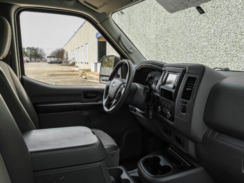 Used 2021 Nissan NV 2500 SV w/ Navigation Package image 31