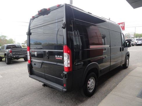Used 2021 RAM ProMaster 2500 FWD image 4
