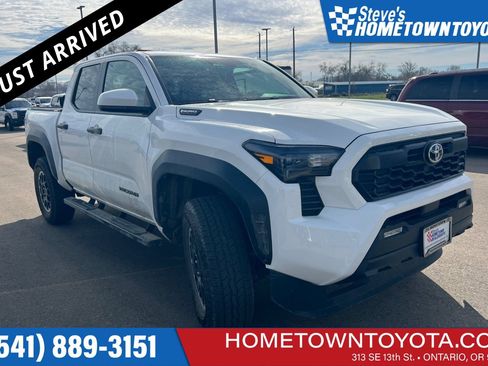 Used 2025 Toyota Tacoma TRD Off-Road image 1