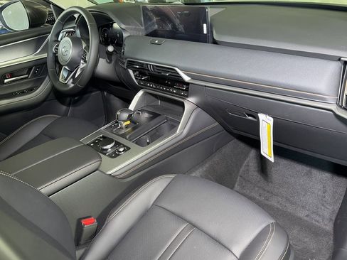 New 2025 MAZDA CX-90 Plug-In Hybrid w/ Preferred AWD/4WD image 9