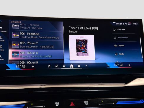 Used 2024 BMW 530i w/ Premium Package image 9