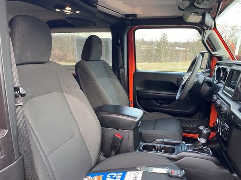 Used 2023 Jeep Wrangler Sport S image 12