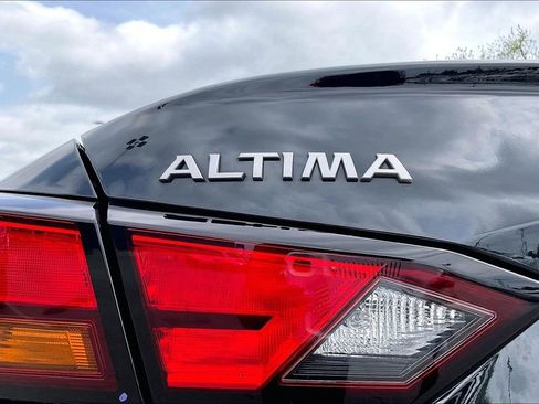Used 2024 Nissan Altima 2.5 SL image 42