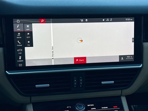 Used 2019 Porsche Cayenne AWD image 32