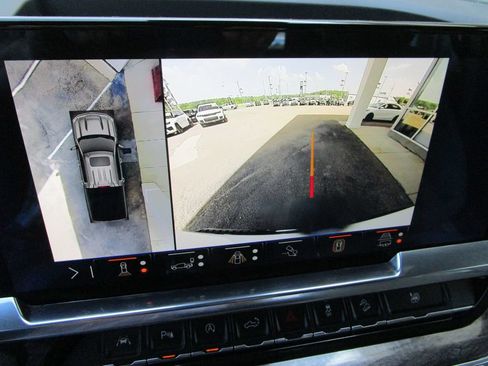 Used 2024 Chevrolet Silverado 1500 LTZ AWD/4WD image 51