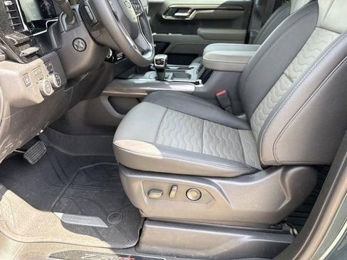 New 2026 Chevrolet Silverado 1500 ZR2 w/ LPO, Dark Essentials Package AWD/4WD image 9