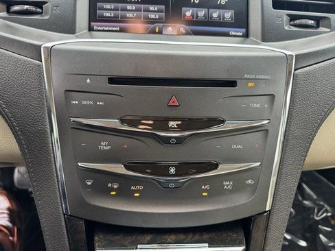 Used 2014 Lincoln MKS AWD w/ Equipment Group 101A image 22