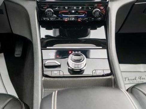 Used 2024 Jeep Grand Cherokee Limited 4xe w/ Luxury Tech Group II image 16