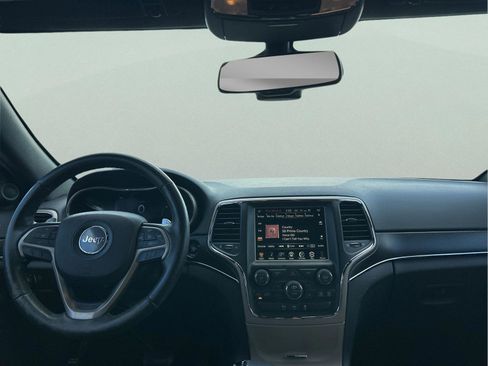 Used 2015 Jeep Grand Cherokee Limited w/ Luxury Group II image 13