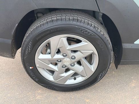 New 2026 Hyundai Kona SE FWD image 18