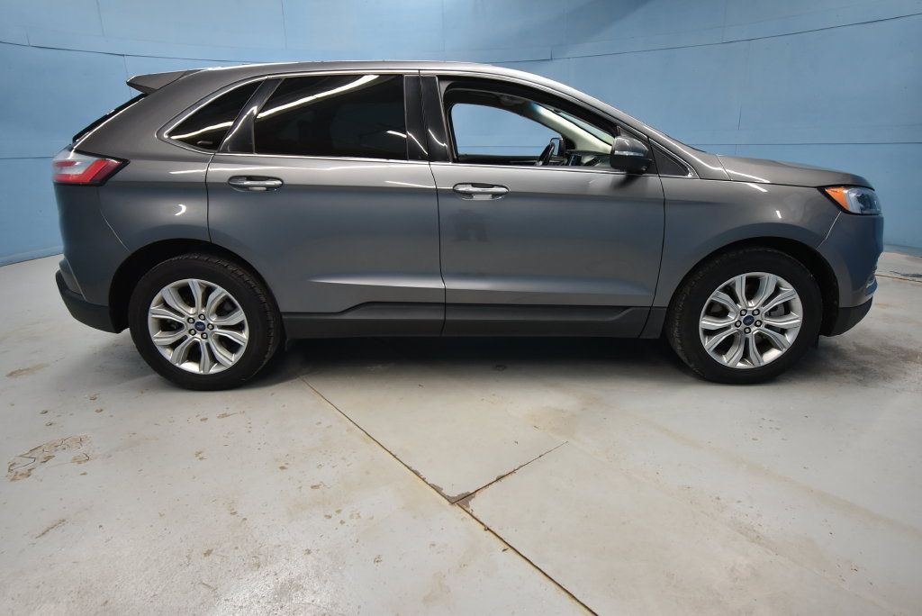 Used 2022 Ford Edge Titanium w/ Equipment Group 301A AWD/4WD image 38