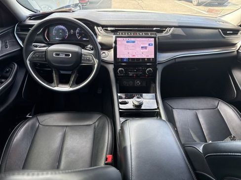 Used 2022 Jeep Grand Cherokee L Limited w/ MOPAR Finishing Package image 27