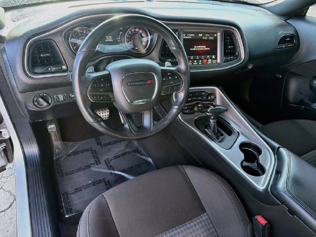 Used 2022 Dodge Challenger R/T Scat Pack w/ Driver Convenience Group RWD image 10