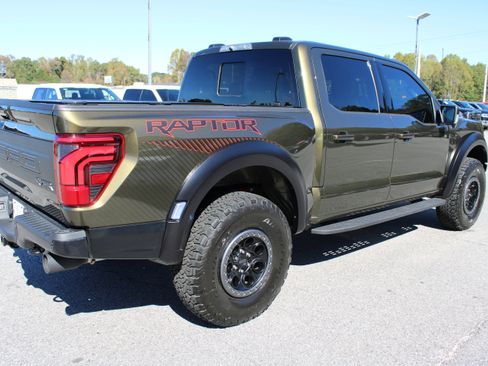 Used 2025 Ford F150 Raptor AWD/4WD image 6