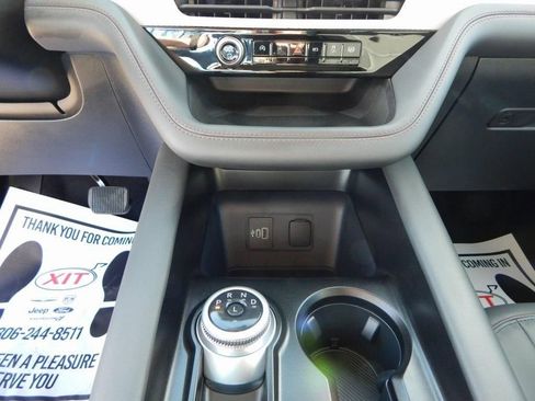 New 2026 Ford Explorer Active w/ Active Comfort Package RWD image 23