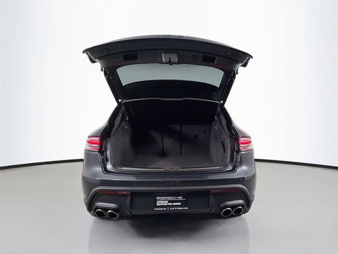 Certified 2023 Porsche Macan S AWD/4WD image 36