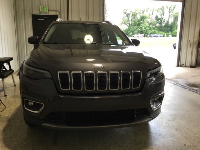 Used 2019 Jeep Cherokee Limited AWD/4WD image 6