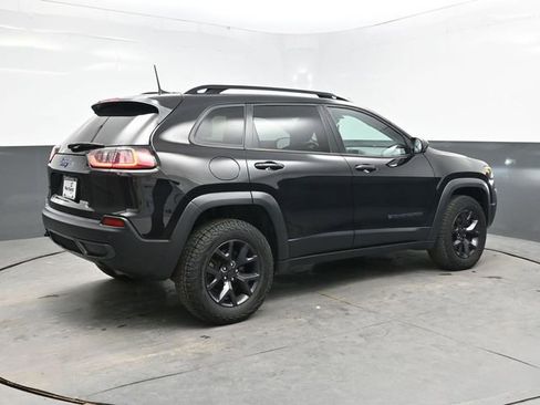 Used 2020 Jeep Cherokee Latitude AWD/4WD image 7