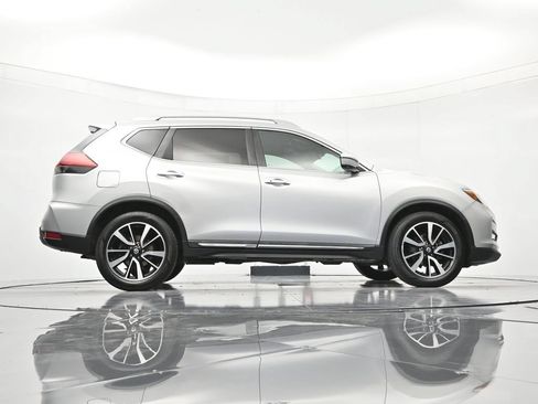 Used 2019 Nissan Rogue SL FWD image 40