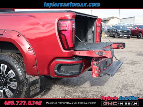 Used 2024 GMC Sierra 3500 Denali w/ Denali Reserve Package image 42