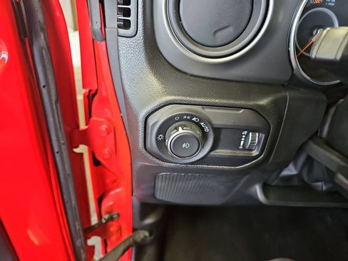 Used 2023 Jeep Wrangler Unlimited Sport AWD/4WD image 21