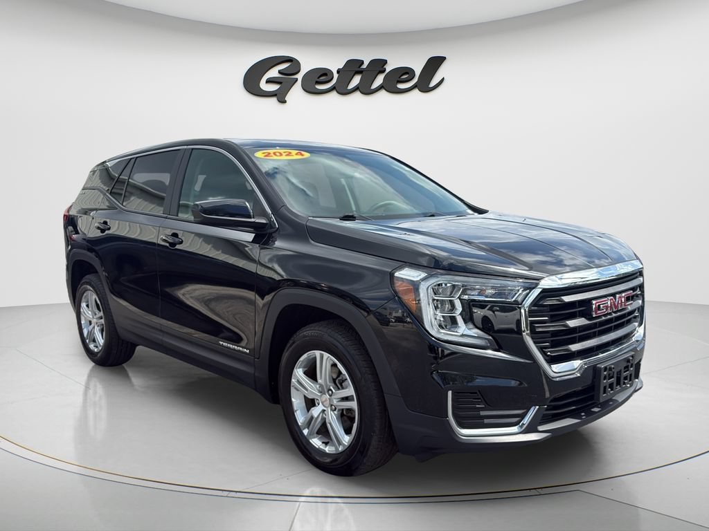 Used 2024 GMC Terrain SLE AWD/4WD image 3