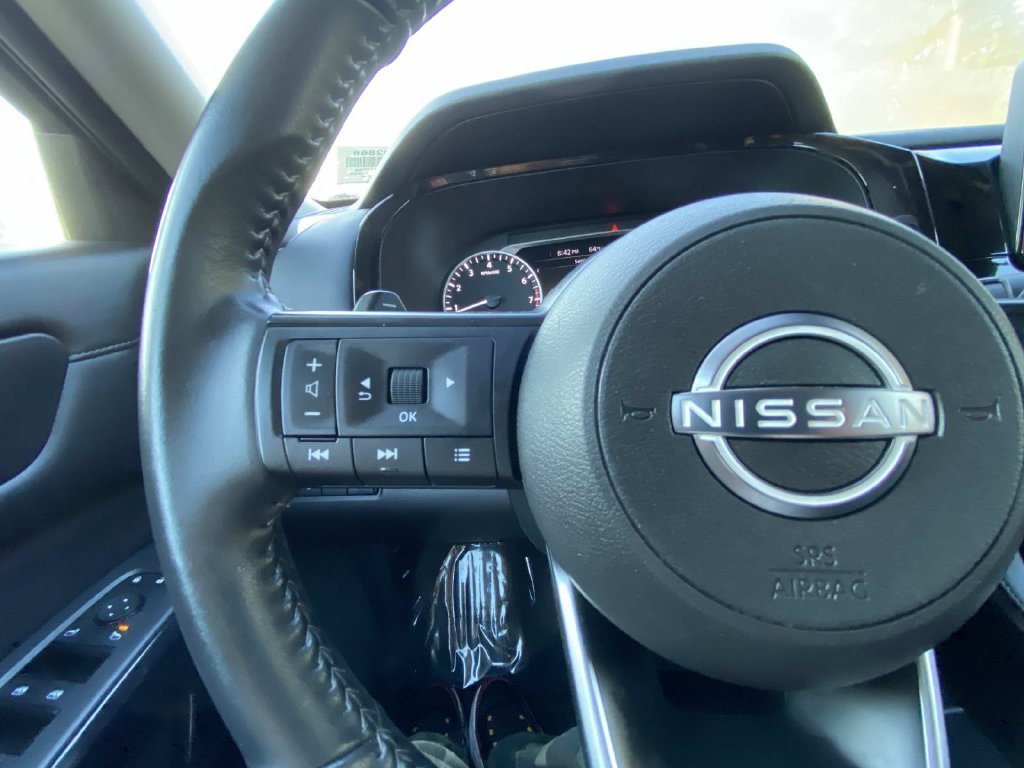 Used 2025 Nissan Pathfinder SV AWD/4WD image 33