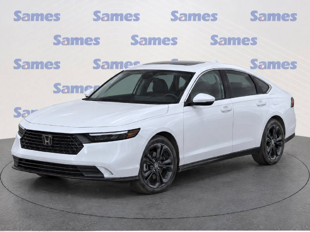 Used 2023 Honda Accord EX image 2