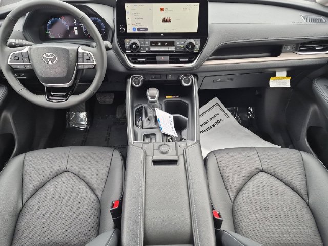 Certified 2026 Toyota Grand Highlander AWD Hybrid image 28