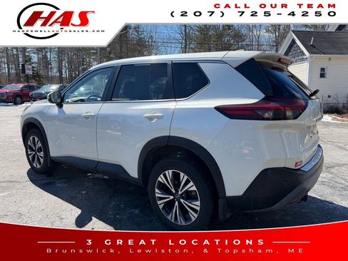 Used 2023 Nissan Rogue SV image 4