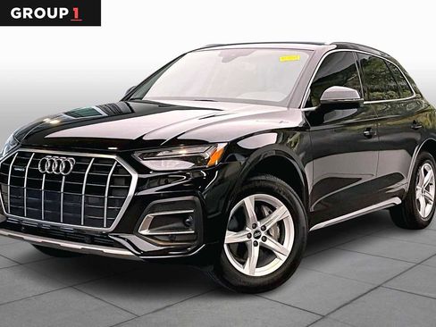 Certified 2023 Audi Q5 Premium w/ Convenience Package image 1