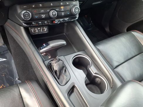 Used 2024 Dodge Durango GT image 25