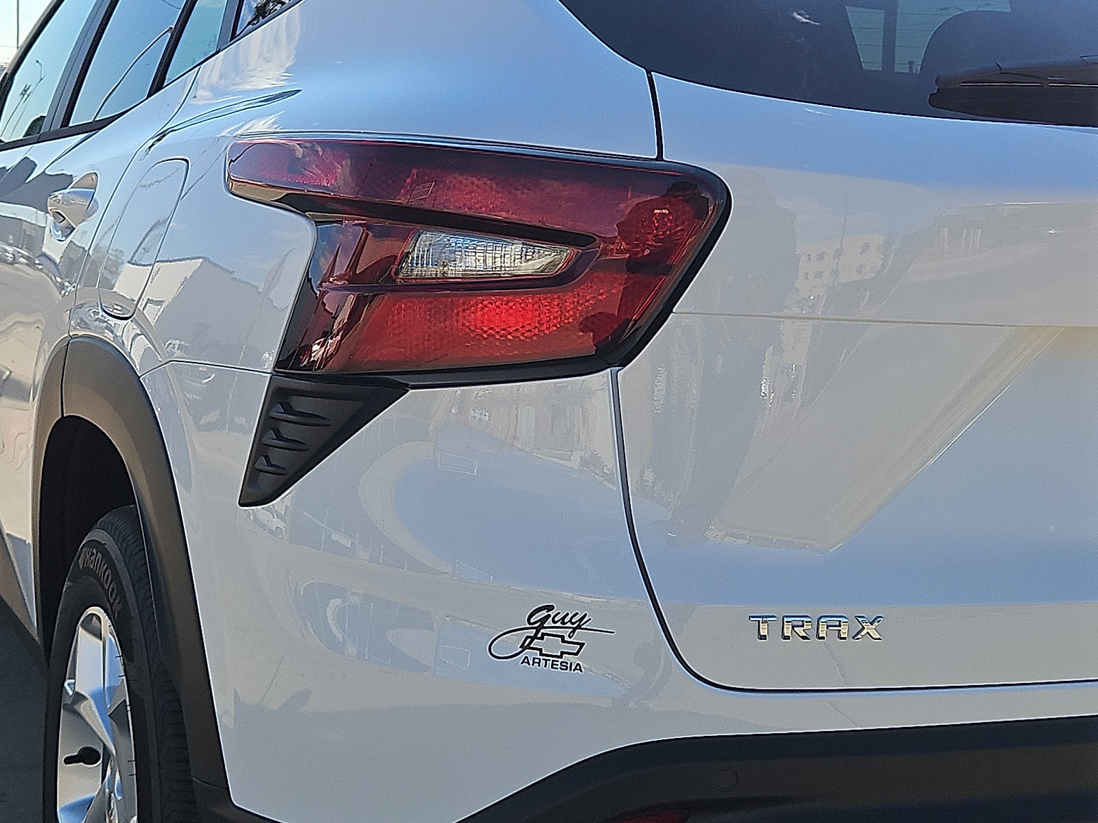 New 2026 Chevrolet Trax LS w/ LS Convenience Package FWD image 9