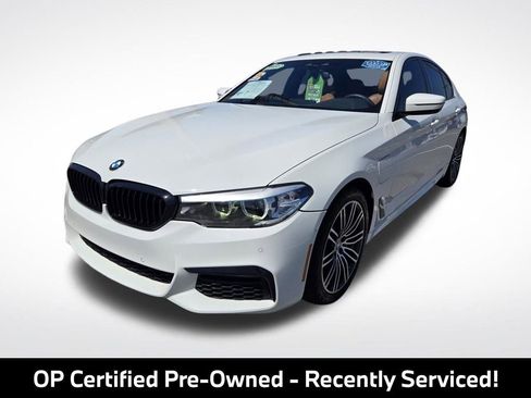 Used 2019 BMW 530e w/ M Sport Package RWD image 5
