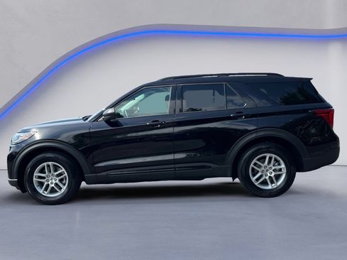 Certified 2026 Ford Explorer Active RWD image 7