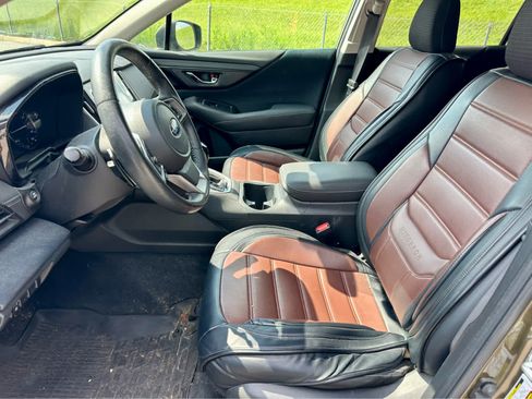 Used 2021 Subaru Outback Premium AWD/4WD image 11