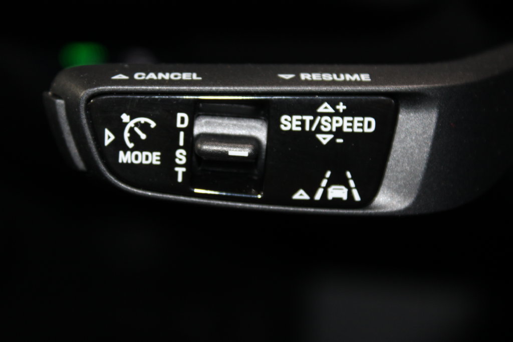 Used 2024 Porsche Cayenne AWD/4WD image 43