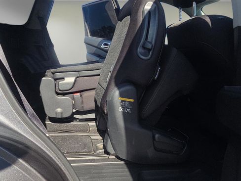 Used 2020 Nissan Pathfinder S image 21