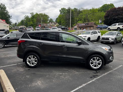 Used 2019 Ford Escape SE AWD/4WD image 14